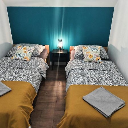 Apartamenty Jodlowa - Bilard - Bawialnia - Krolikarnia Krajno-Zagorze Luaran gambar