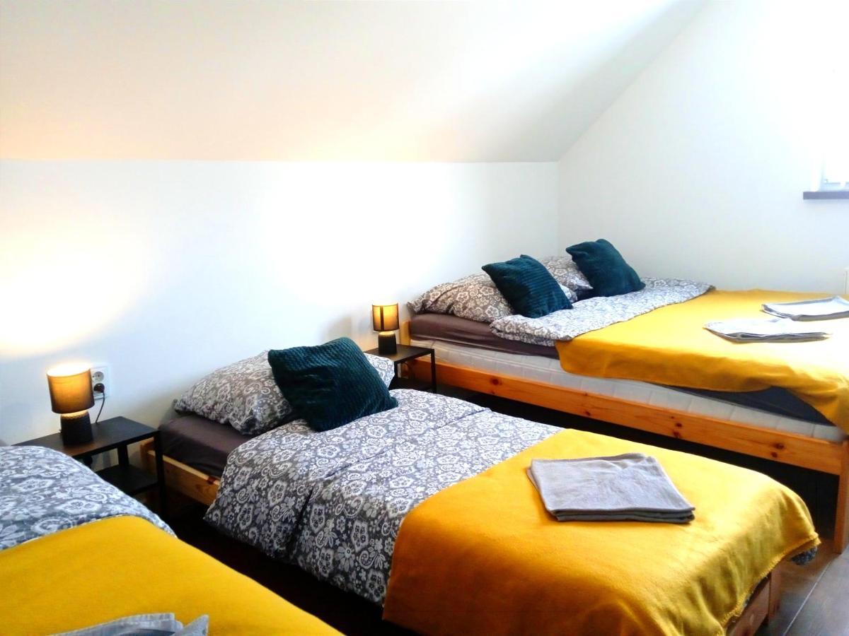 Apartamenty Jodlowa - Bilard - Bawialnia - Krolikarnia Krajno-Zagorze Luaran gambar