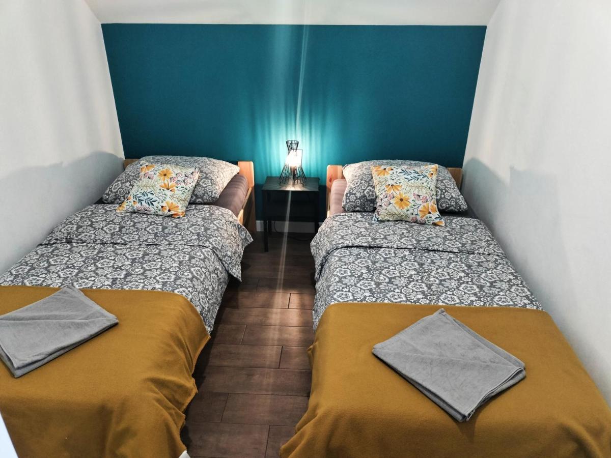 Apartamenty Jodlowa - Bilard - Bawialnia - Krolikarnia Krajno-Zagorze Luaran gambar