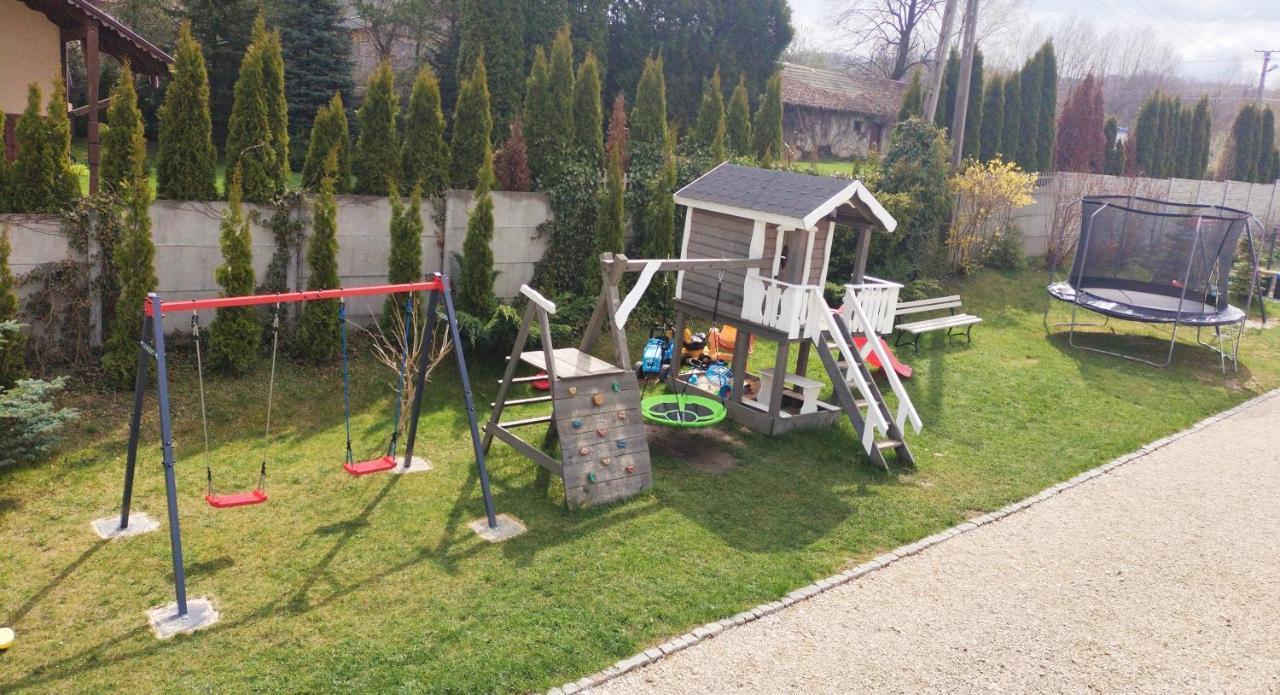 Apartamenty Jodlowa - Bilard - Bawialnia - Krolikarnia Krajno-Zagorze Luaran gambar